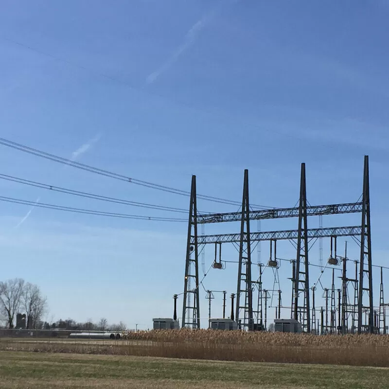 TSS 112 Wilton Center 765kV Circuit Breaker