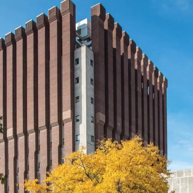 Cummings Life Sciences Center P