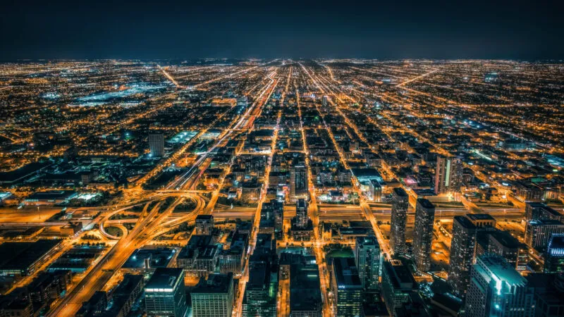 Why Power Availability is Becoming the Biggest Deal Risk in Chicago CRE 